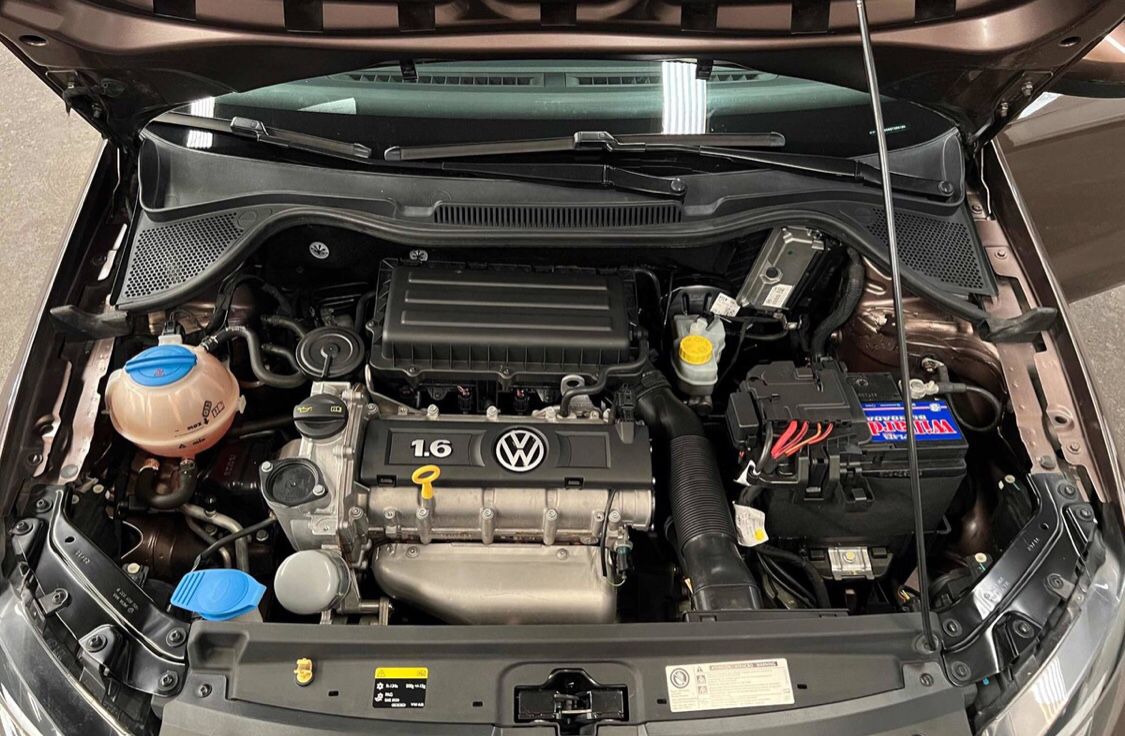 Volkwagen ventó confortline 2016 - Image 6