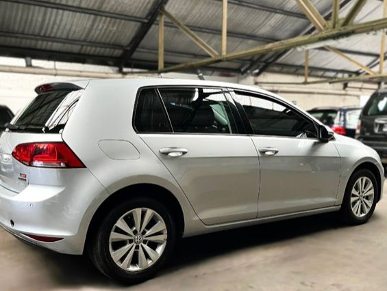 Volkswagen Golf Highline 2015 - Image 9