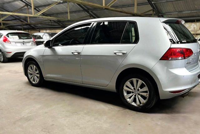 Volkswagen Golf Highline 2015 - Image 5